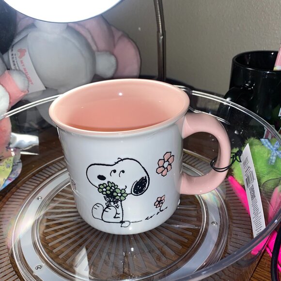Other - Snoopy Peanuts 20 oz Camper Mug Adorable!